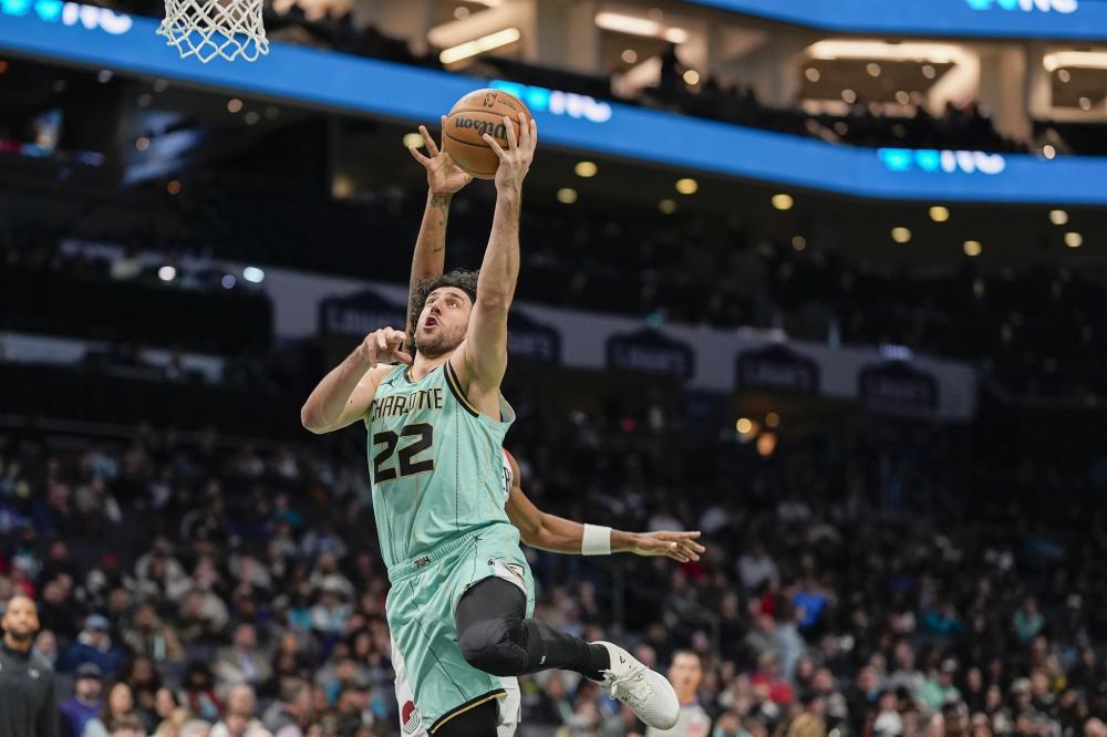 足球比赛中 足球比赛中