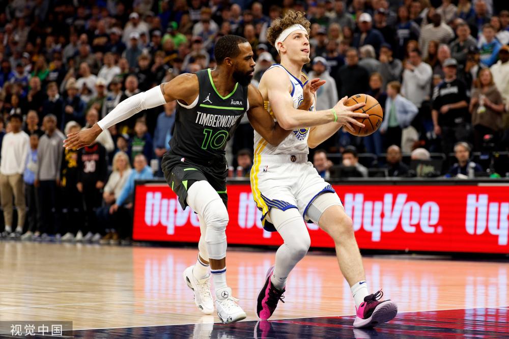 双翼齐飞 双翼齐飞