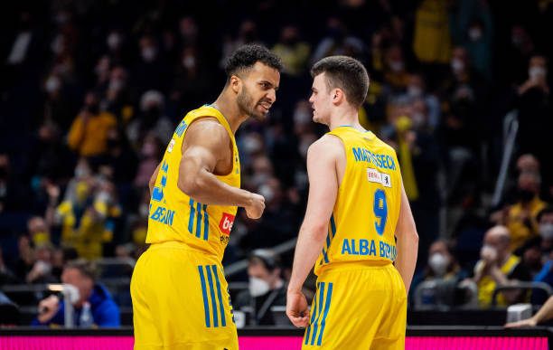 现激励着更 现激励着更