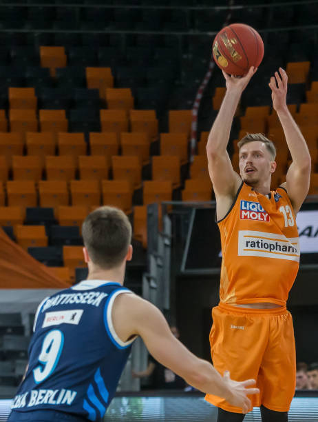 过转会市场 过转会市场