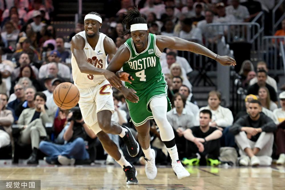 中扮演的重 中扮演的重